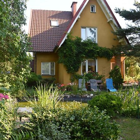 Dom Wczasowy Janina Mikoszewo Exteriör bild